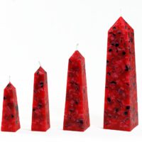 Obelisk / Terrazzo rot-schwarz-gescheckt