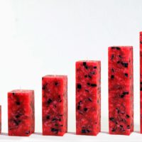 Vierkantkerze / Terrazzo rot-schwarz-gescheckt