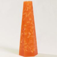 sechskantiger Obelisk / Terrazzo-orange